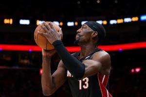 福克斯：阿德巴约保持NBA单场得分纪录 张伯伦的100分没视频证据