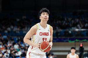 有梦想谁都了不起！祝中国男篮中锋余嘉豪23岁生日快乐！