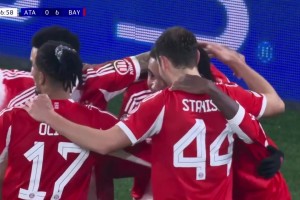 拜仁6-0亚特兰大！杰克逊下底传中助攻，穆西亚拉门前抢点破门！
